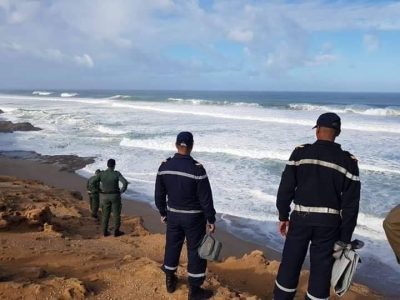 فرق الإنقاذ تواصل جهودها للعثور على شاب غرق بشاطئ الغندوري بطنجة
