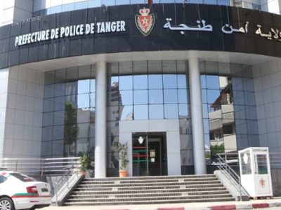 شجار على المظلات والكراسي بشاطئ طنجة ينتهي بتدخل أمني عاجل