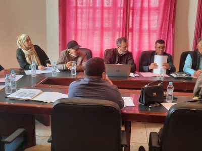 القصر الصغير: جدل بالمجلس الجماعي بعد اعتراض مستشار على التصوير رغم صمته طيلة أشغال الدورة
