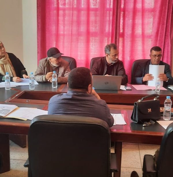 القصر الصغير: جدل بالمجلس الجماعي بعد اعتراض مستشار على التصوير رغم صمته طيلة أشغال الدورة