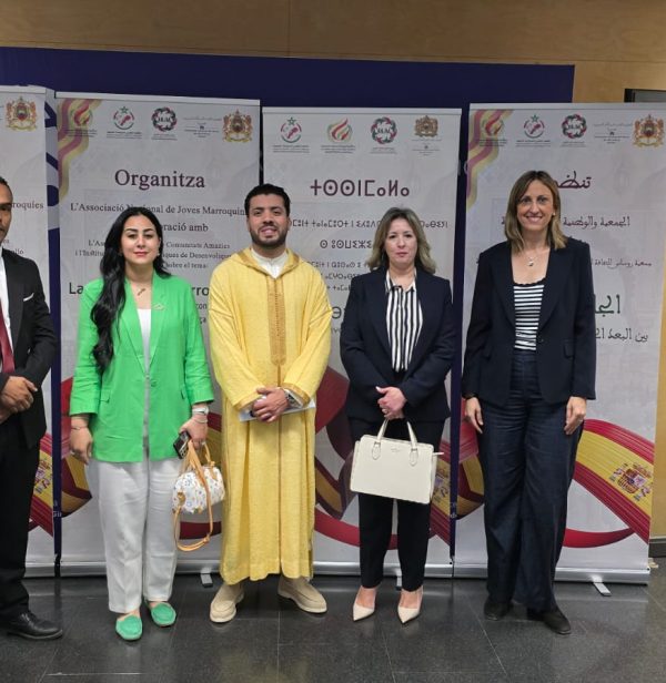 الدكتورة فتيحة الطالبي تسائل التقصير المتبادل في ضعف الحضور السياسي لمغاربة العالم