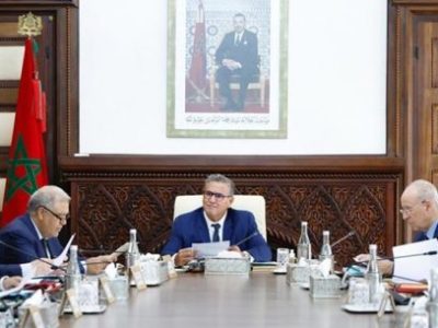 الحكومة تصادق على مرسوم لتحديد بيانات تحصيل الإكراه البدني إلكترونياً
