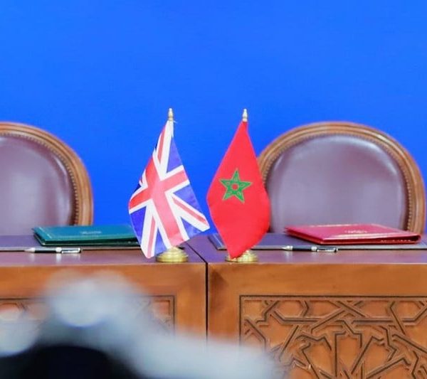 مركز أبحاث بريطاني يدعو لندن لإبرام اتفاق تبادل حر شامل مع المغرب