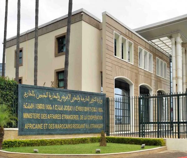 سفارة المغرب بإيطاليا تتابع باهتمام قضية وفاة المواطن فاكر عبد الرحيم