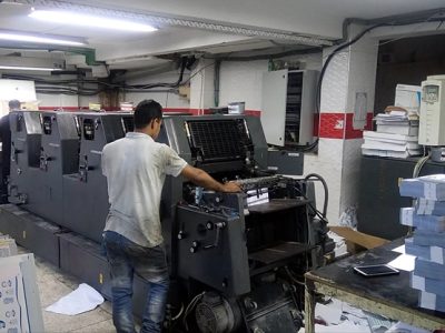 الحملة الانتخابية تنعش المطابع وورشات التواصل البصري بطنجة