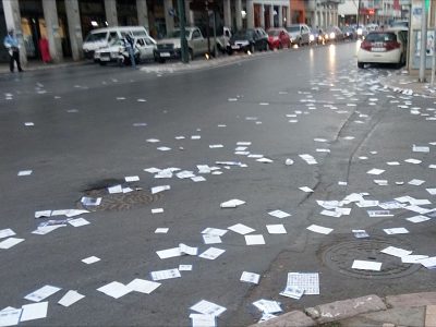 انتخابات طنجة.. منافسة في الشوارع وعبء إضافي على عمال النظافة