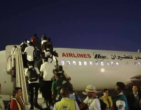 المغرب يعيد 137 مهاجراً سودانياً إلى بلدهم في إطار العودة الطوعية